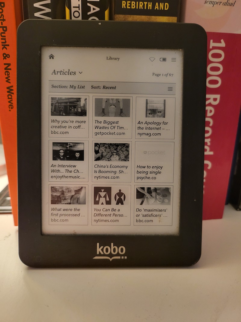 Kobo mini showing thumbnails of Pocket articles